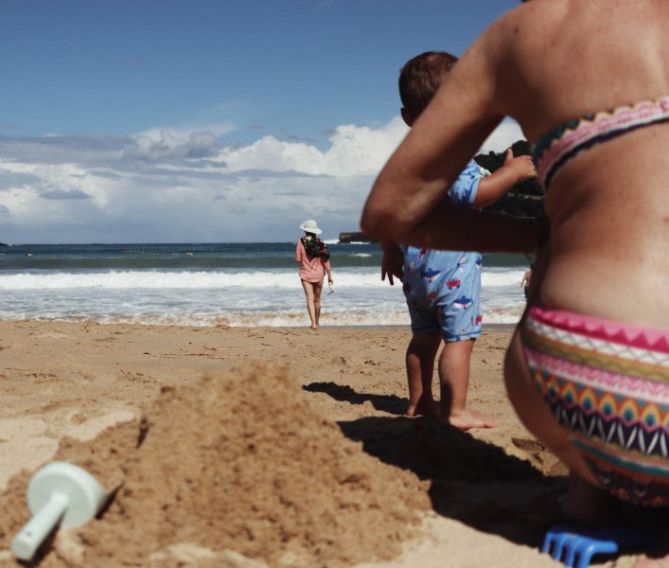 primeros días de playa: foto en Donostia-San Sebastián