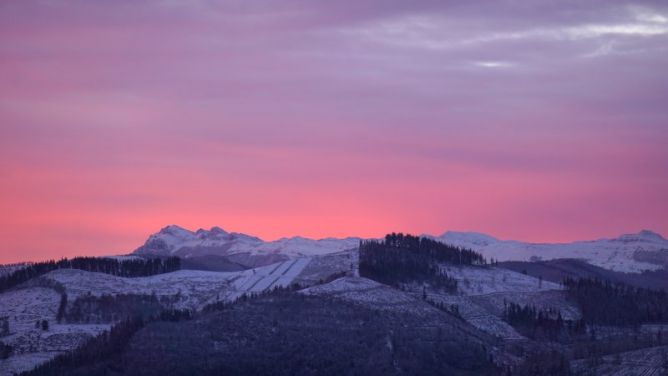 Aizkorri mendikatea