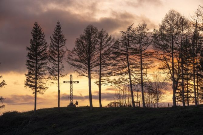  CRUZ DE BELOKI